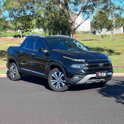 FIAT TORO 2.0 16V TURBO DIESEL VOLCANO 4WD AT9 FIAT TORO 2.0 16V TURBO DIESEL VOLCANO 4WD AT9